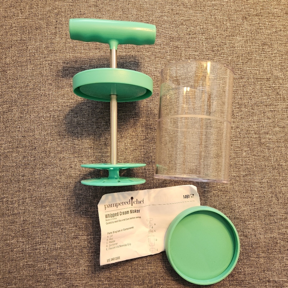 Pampered Chef Whipped Cream Maker #1461 With Use / Care Card